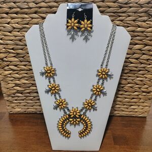 Yellow Squash Blossom Necklace And Earring Set New